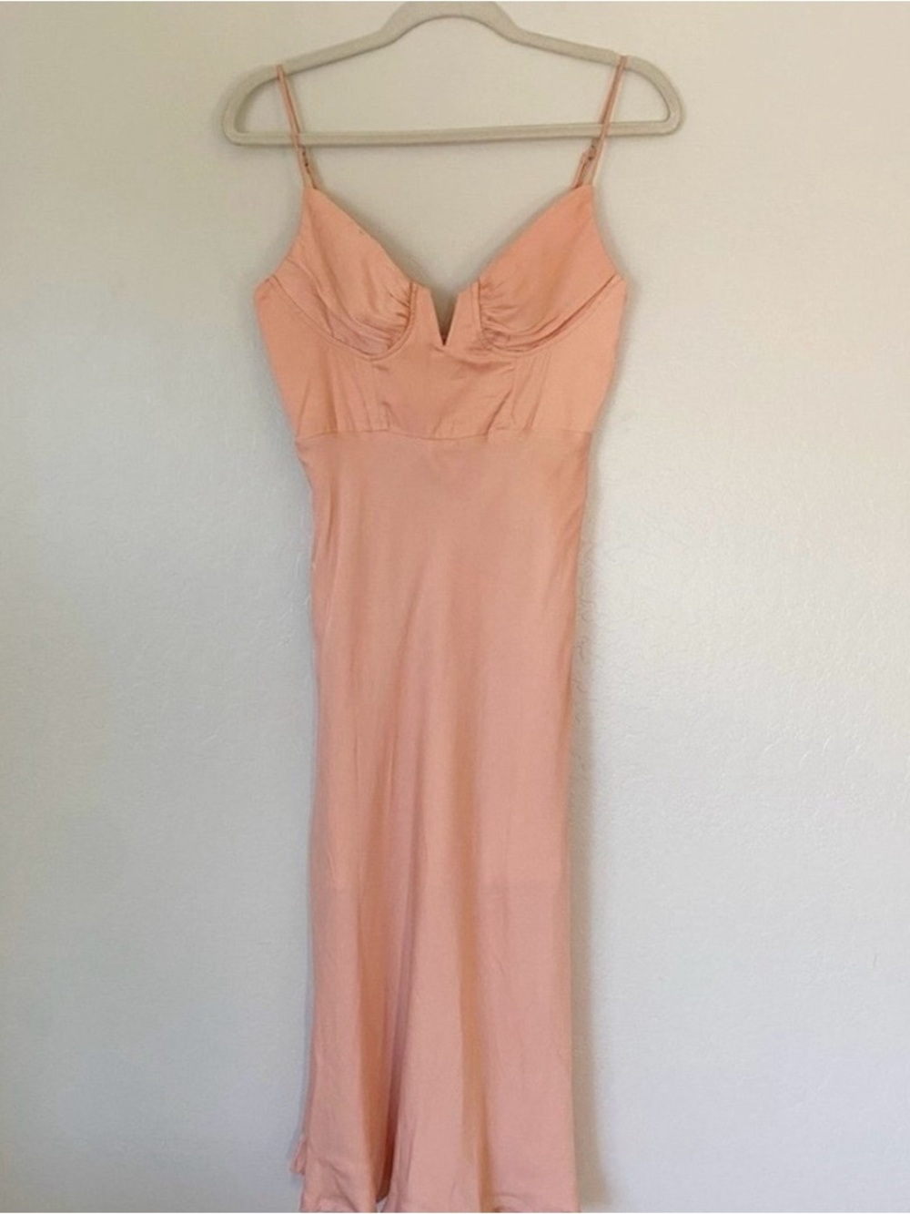 Selfie Leslie Satin Plunge Neckline Sweetheart Slip Midi Dress in Peach Pink